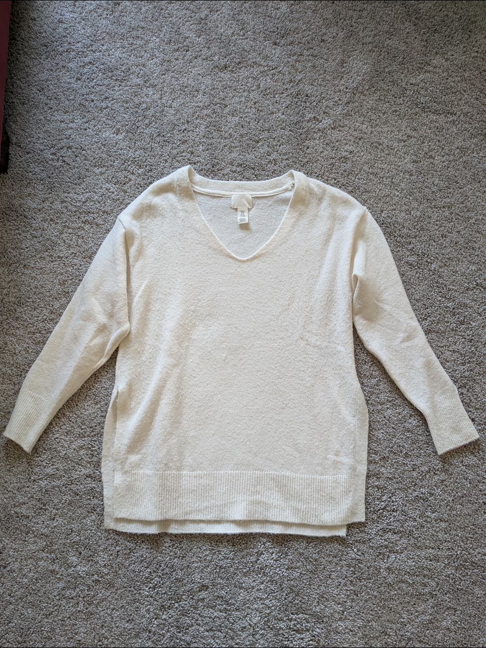 H&M Soft Ivory V-Neck Knit Top